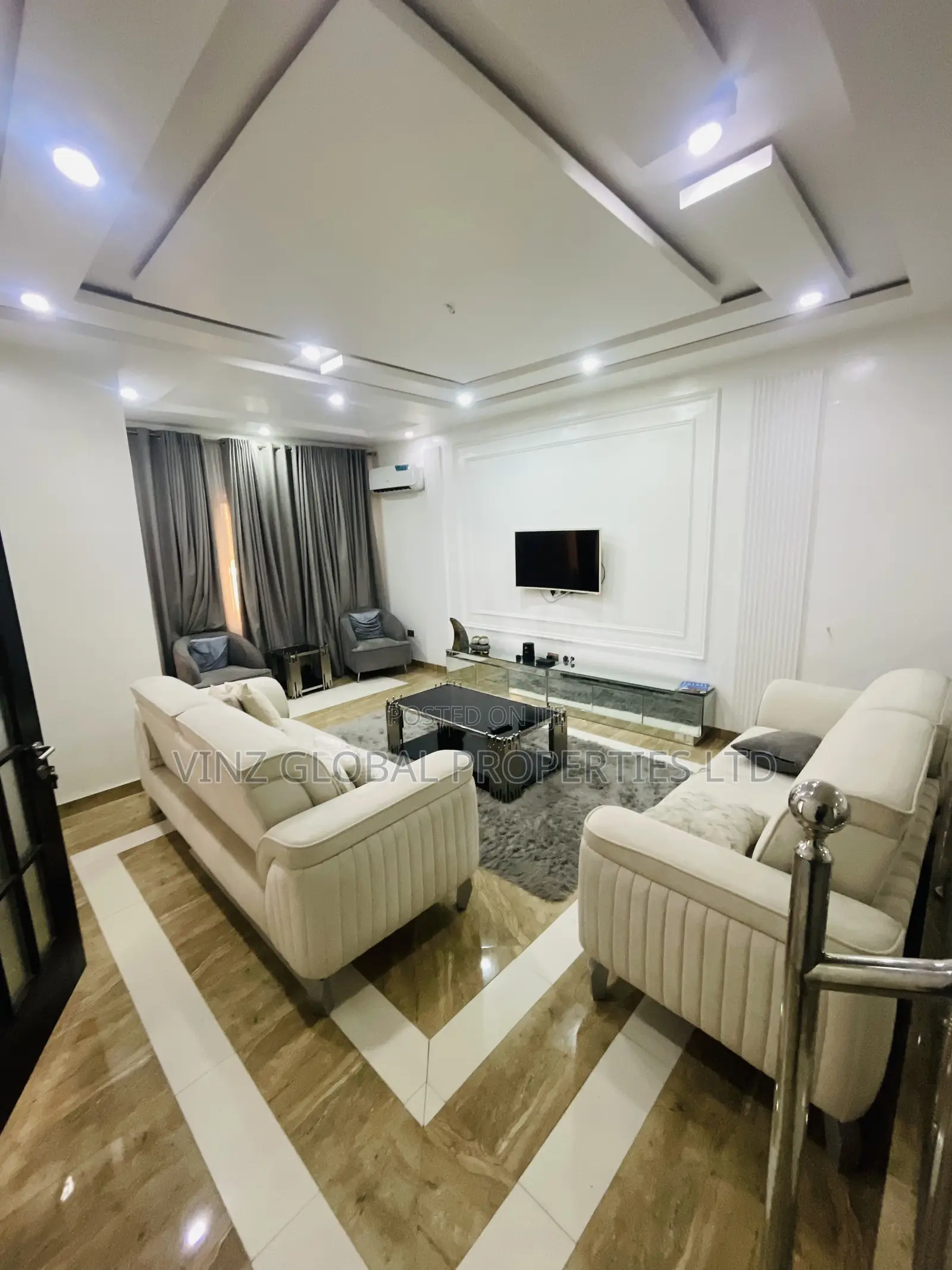 Exquisite 5/4 Bedrom Detached Duplex in a Serene Secured Environment