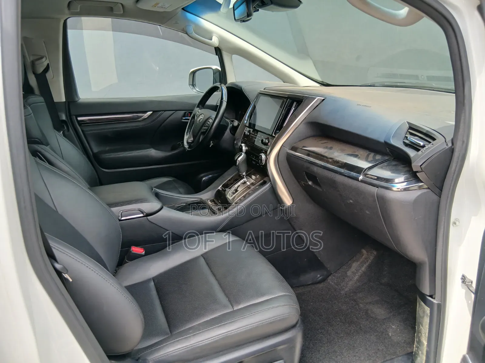 Toyota Alphard 2019 White