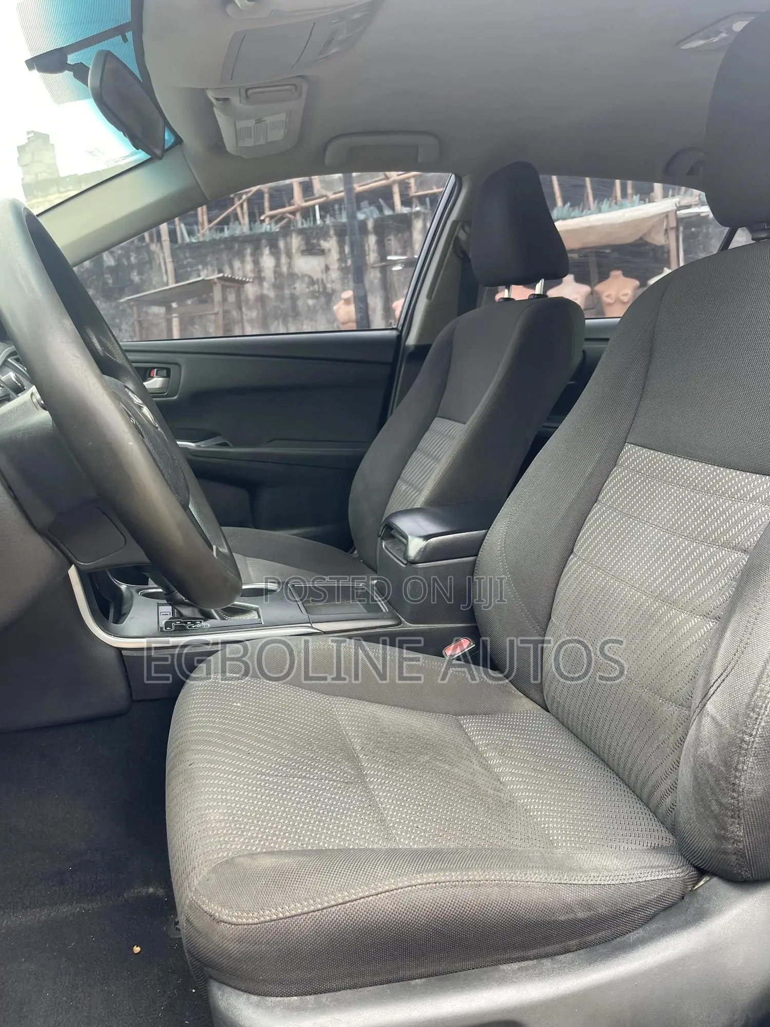 Toyota Camry LE 4dr Sedan (2.5L 4cyl 6A) 2017 Gray