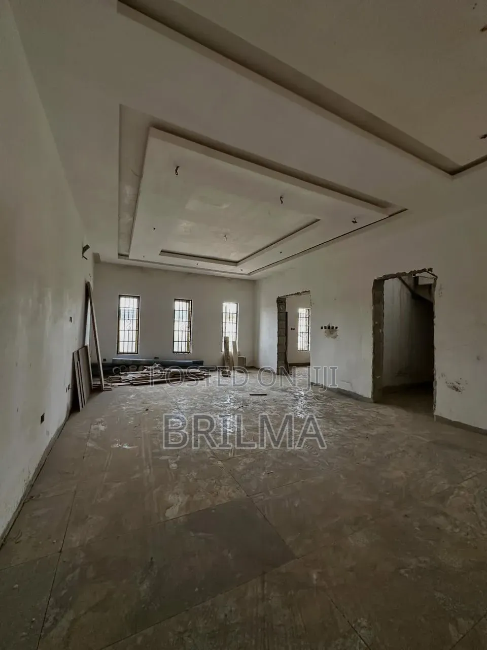 4bdrm Duplex in Gaduwa for sale