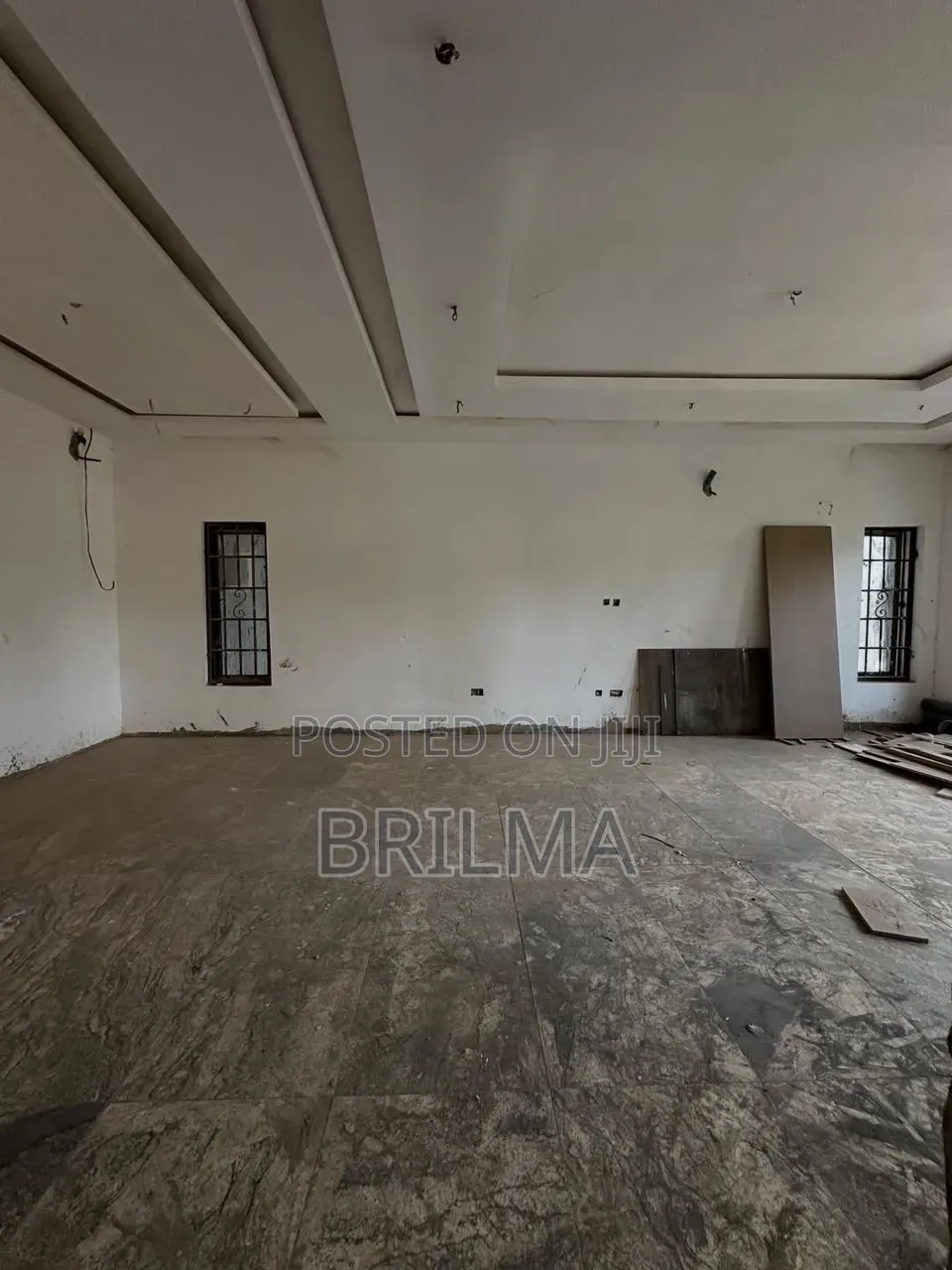 4bdrm Duplex in Gaduwa for sale