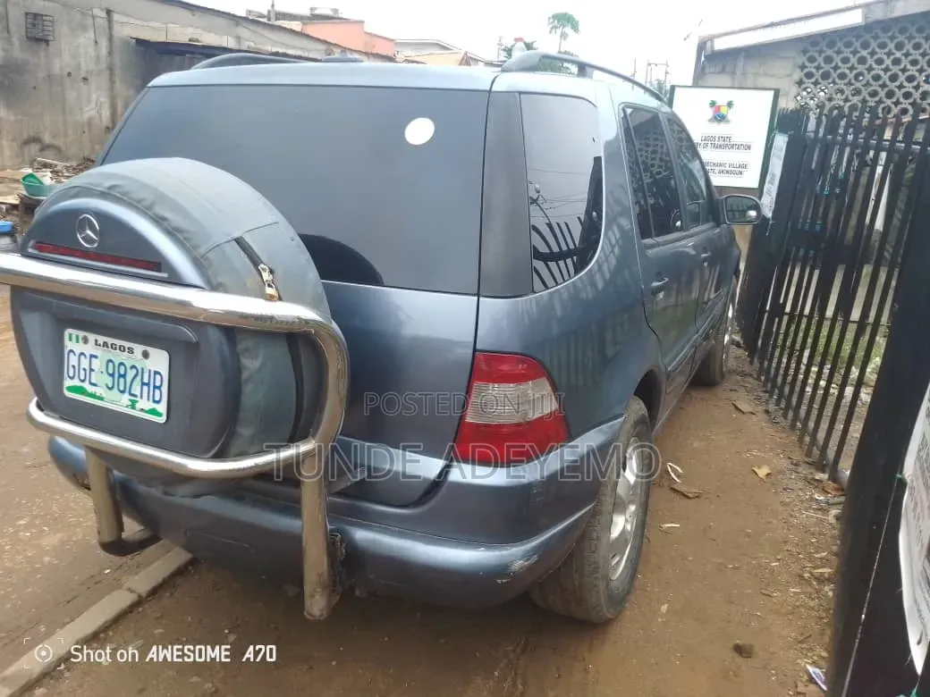 Mercedes-Benz M Class 2004 Blue