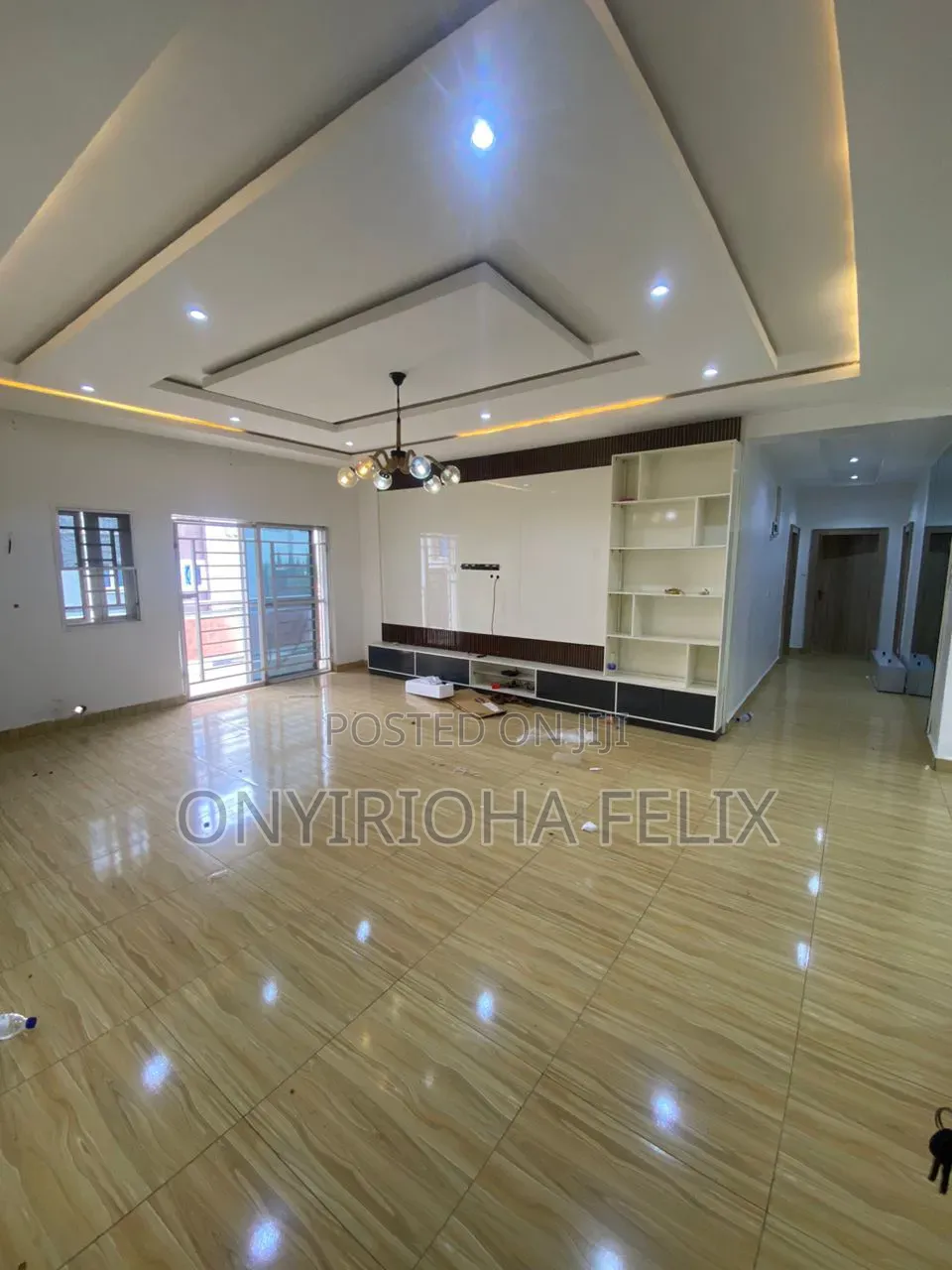3bdrm Block of Flats in Wuye for rent