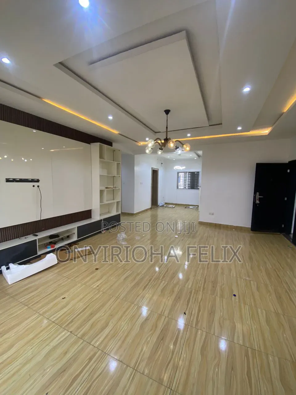 3bdrm Block of Flats in Wuye for rent
