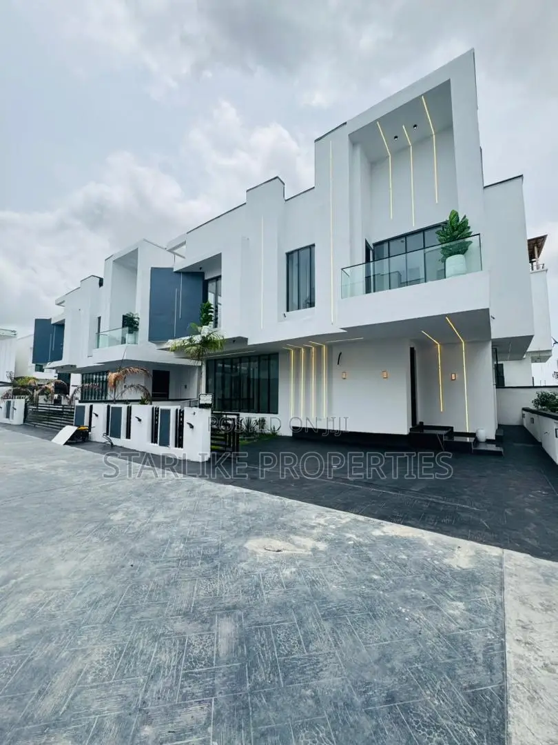 5bdrm Duplex in Chevron for sale