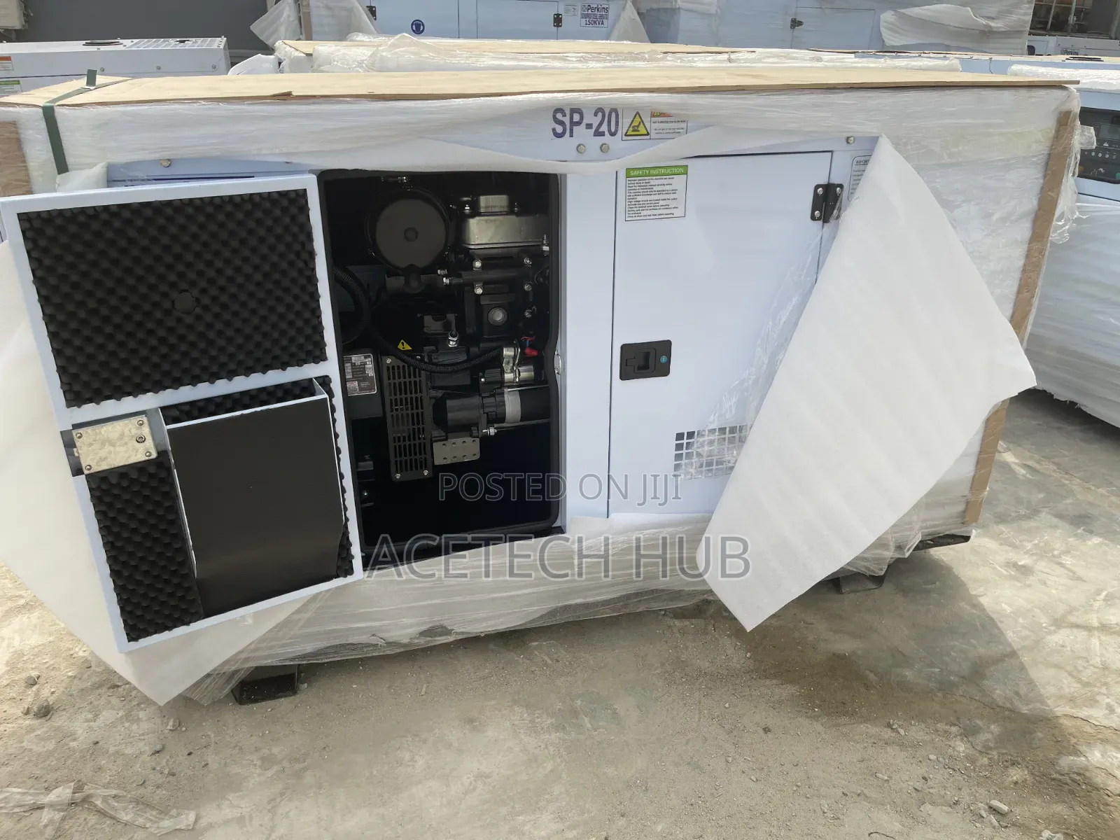 Perkins 20kva Diesel Generator With Soundproof Enclosure