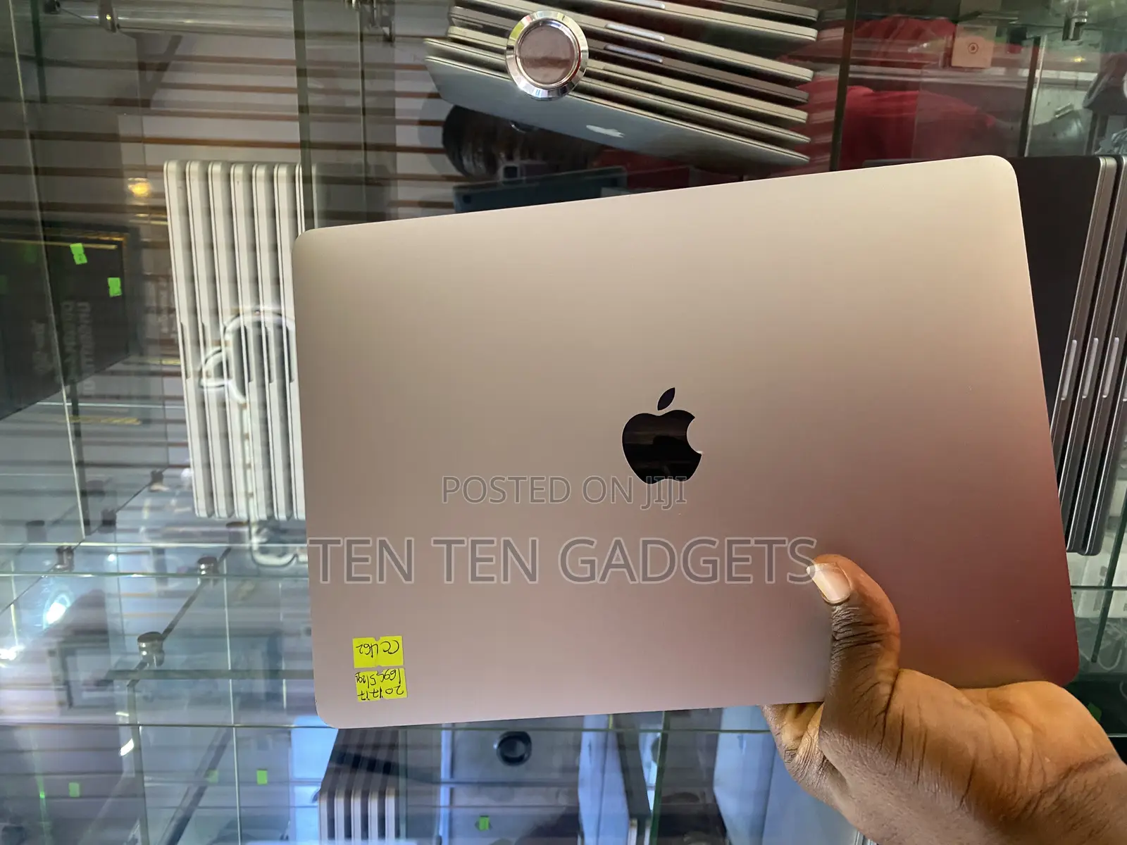 Laptop Apple MacBook Pro 2017 16GB Intel Core i7 SSD 512GB
