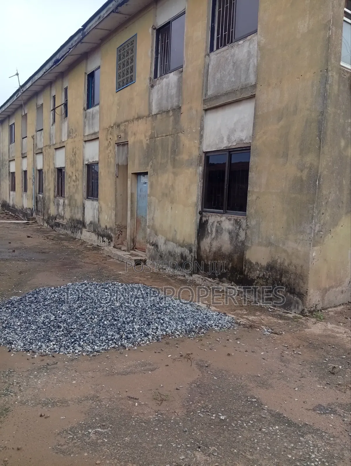 3bdrm Block of Flats in Adelopo, Iju-Ishaga for sale