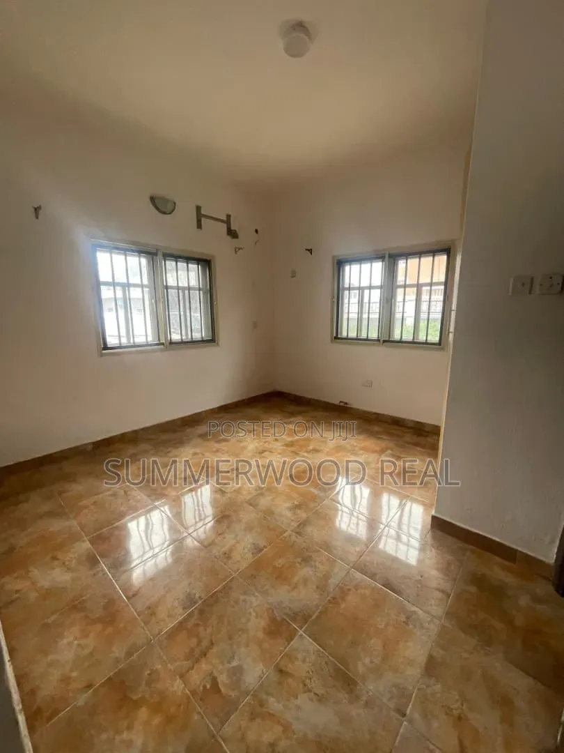 Mini Flat in Osapa london for rent