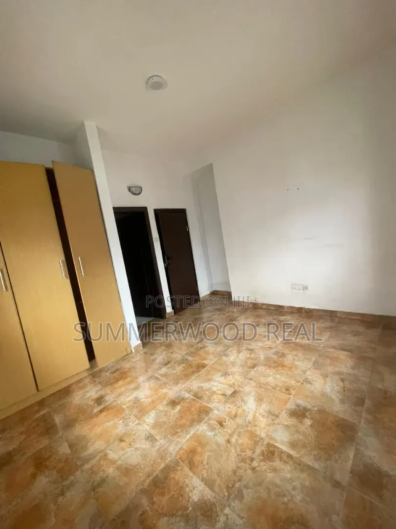 Mini Flat in Osapa london for rent