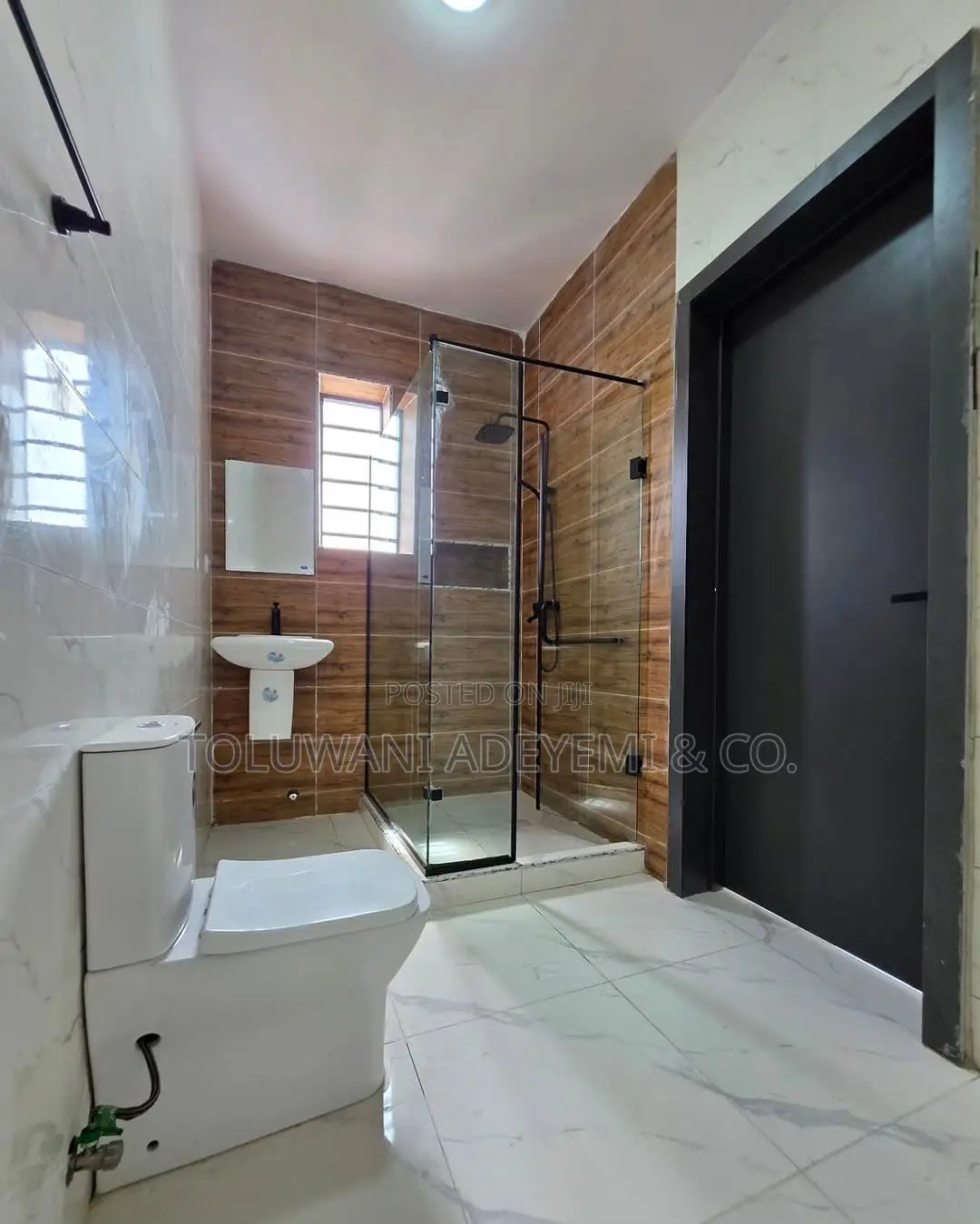 4bdrm House in Chevron Lekki for sale