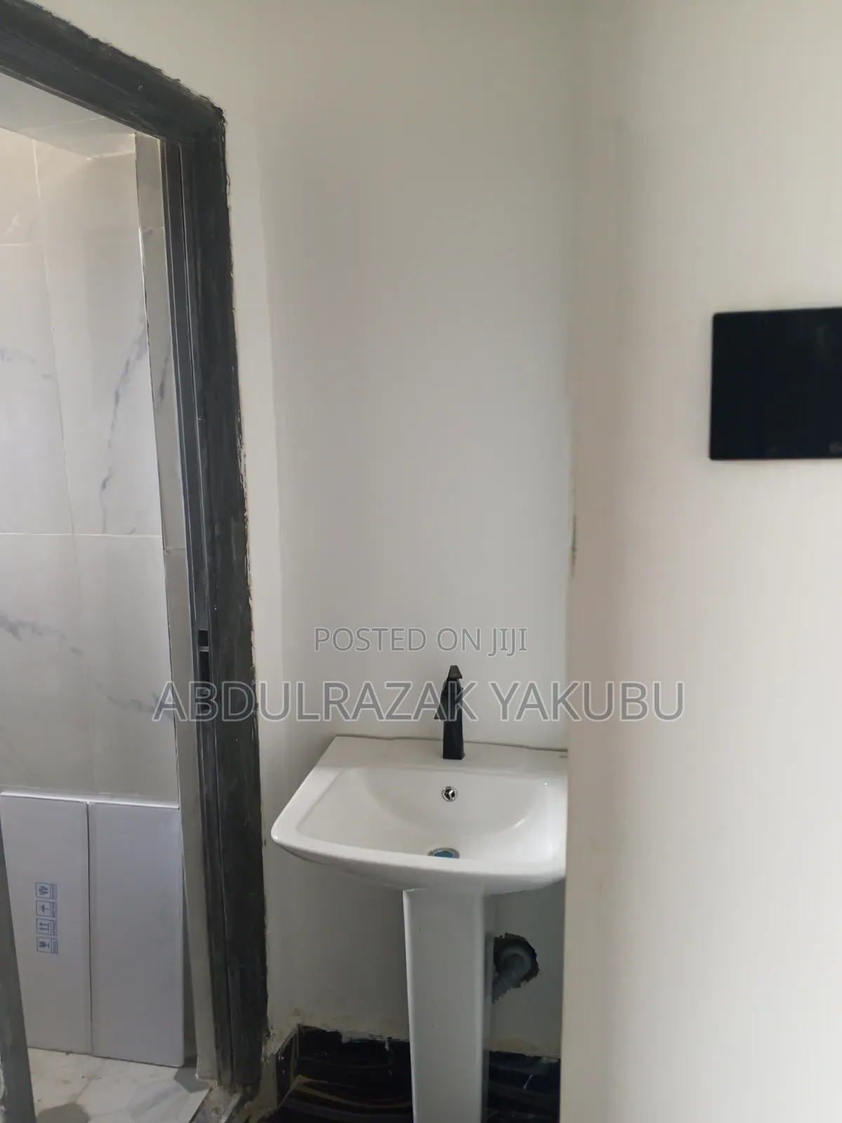 2bdrm Block of Flats in Non, Sabon Lugbe for rent