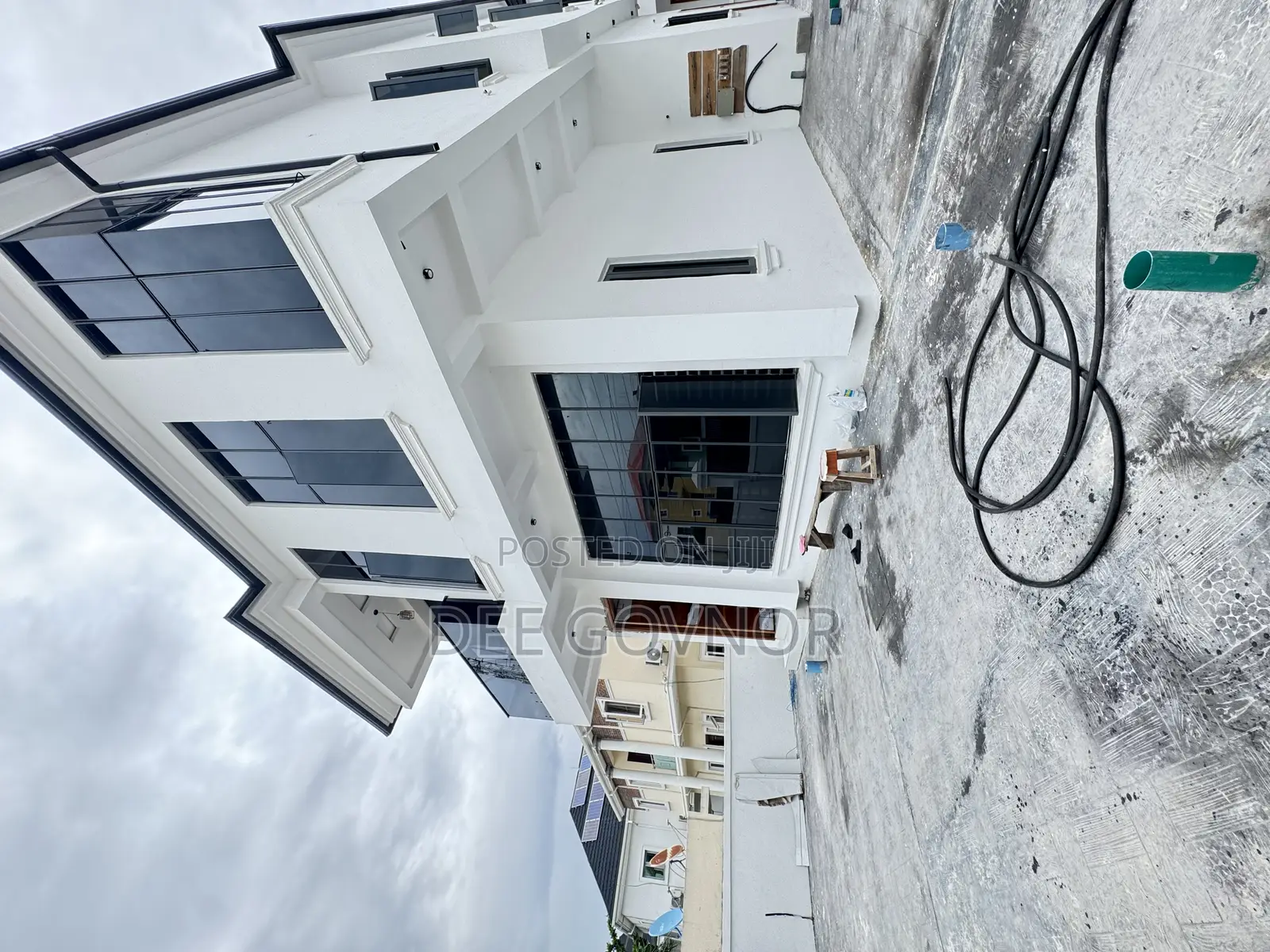 5bdrm Duplex in Alabalogo Estate, Osapa london for sale