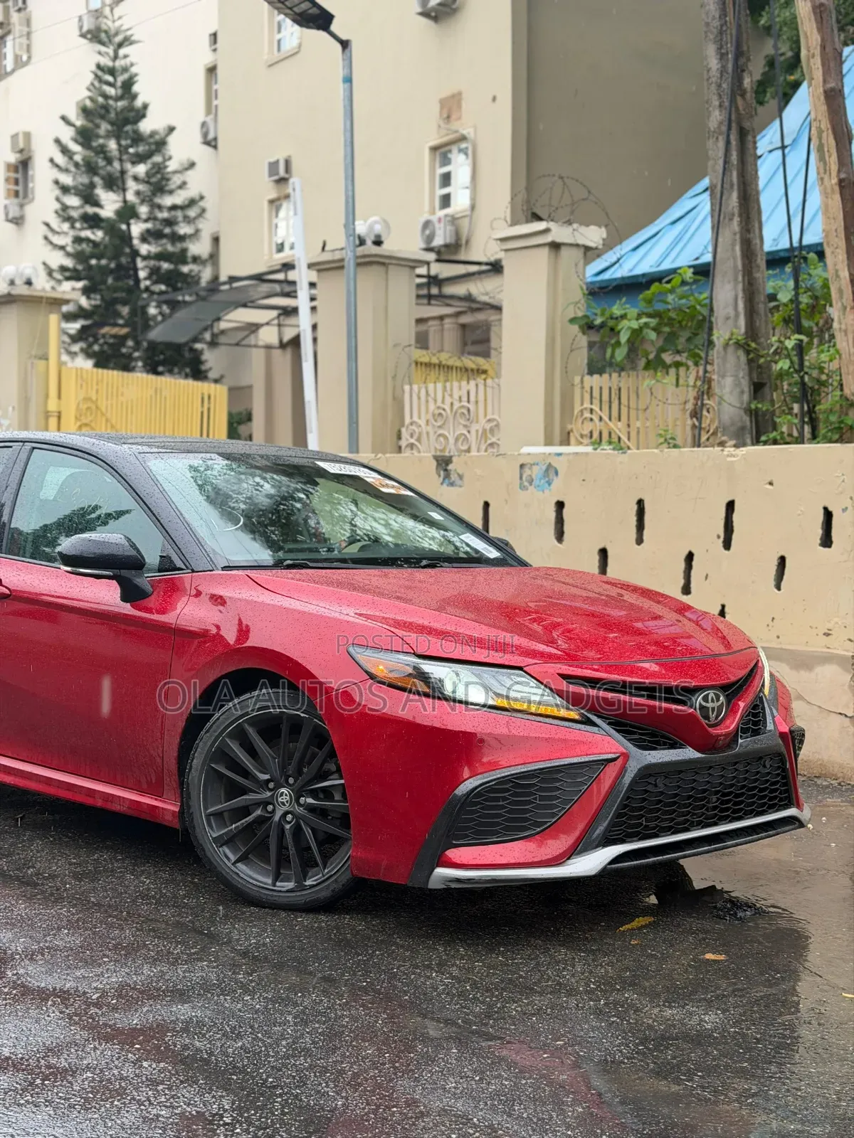 Toyota Camry XSE 2021 Red