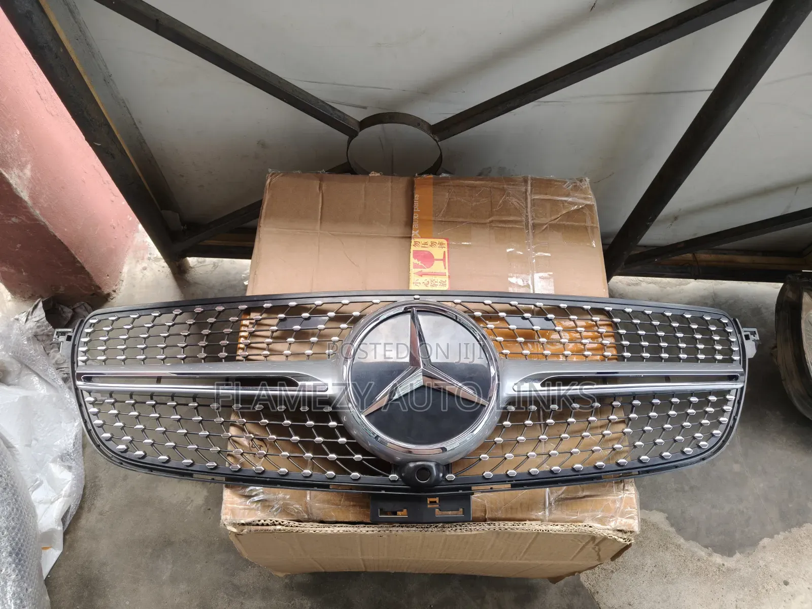Front Grill Gle 350 Sport Diamond
