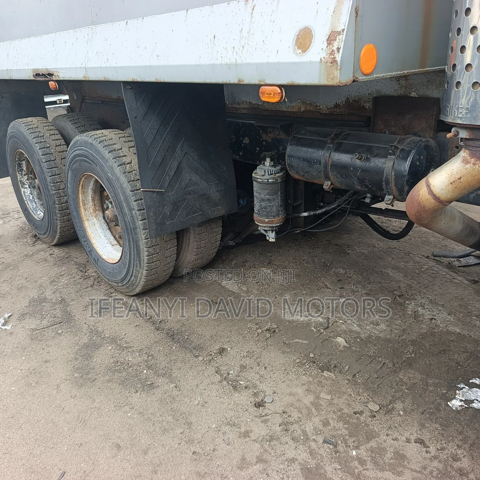 Mack R Model Tipper 10 Tokunbo Manual Transmission