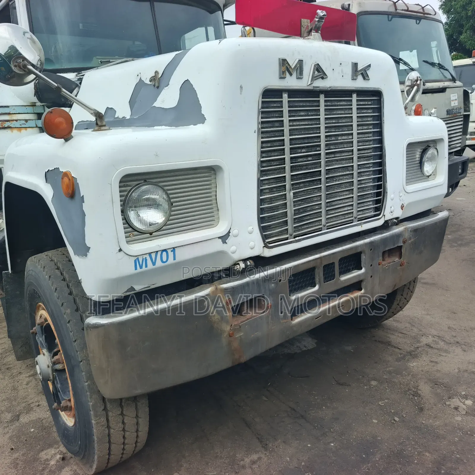 Mack R Model Tipper 10 Tokunbo Manual Transmission