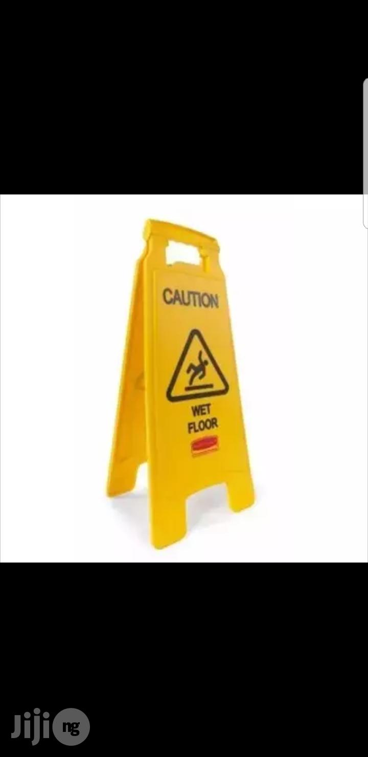 Wet Floor Caution Sign - Yellow