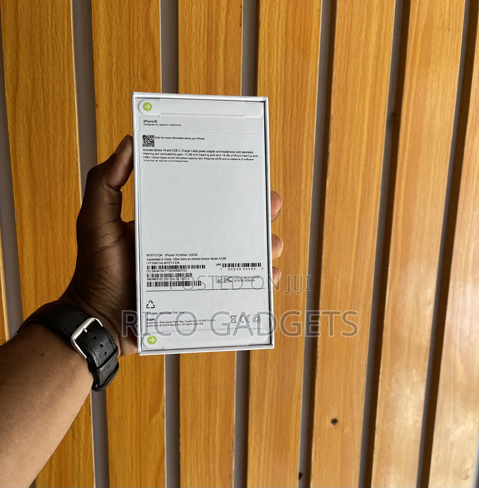 New Apple iPhone 16 128 GB White