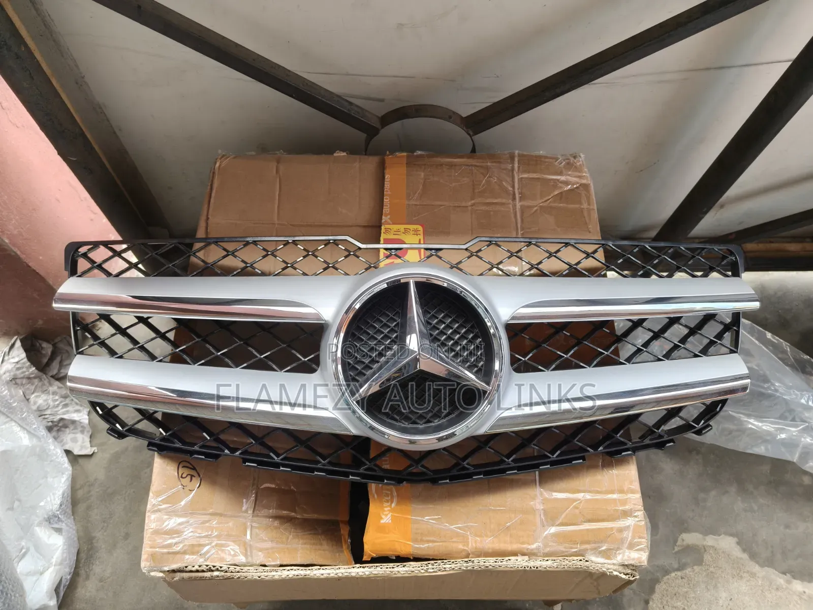 Front Grill GLK 350 2013