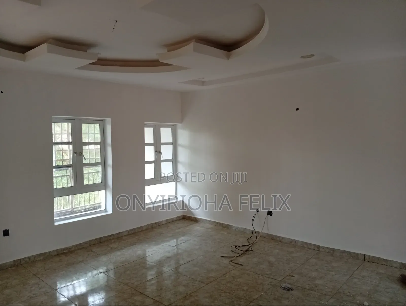 3bdrm Block of Flats in Gwarinpa 6Th Avenue, Life Camp for rent