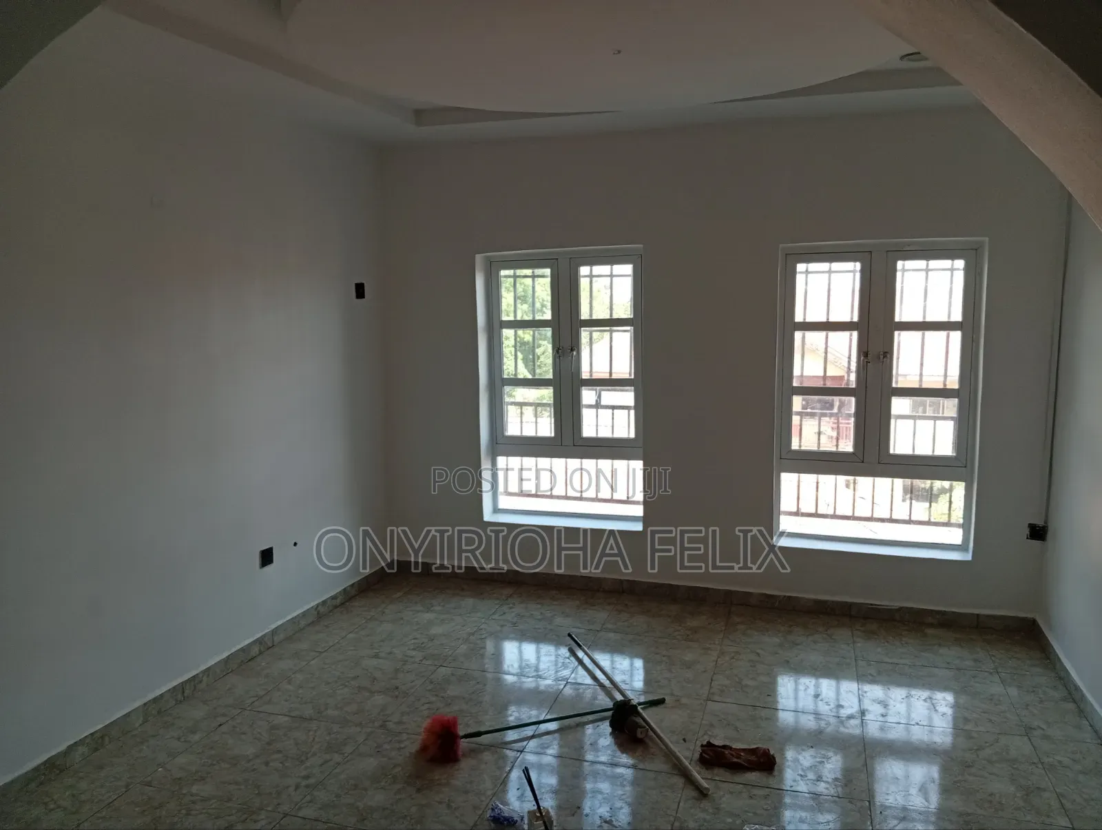 3bdrm Block of Flats in Gwarinpa 6Th Avenue, Life Camp for rent