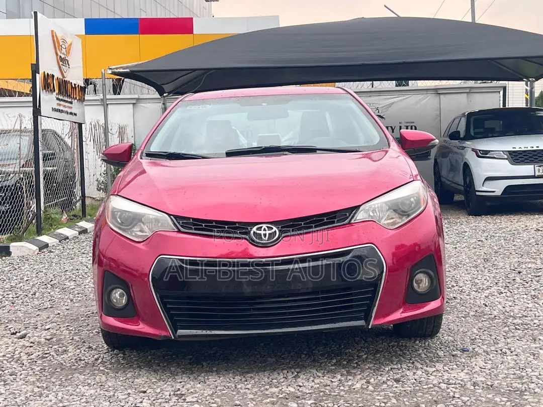 Toyota Corolla 2015 Red