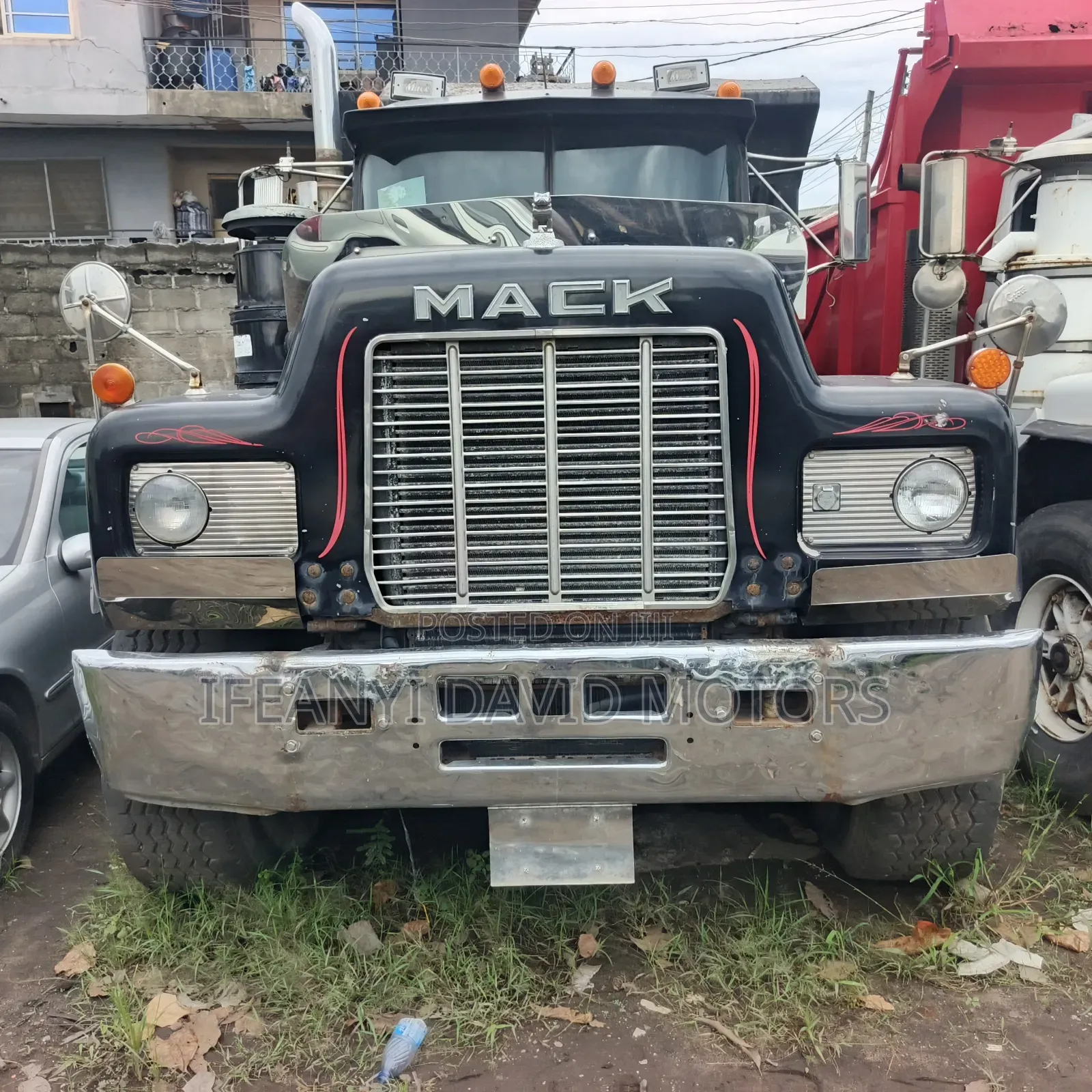 Mack R Model Tipper 12 Tyre 24 Valve Tokunbo With Custom Pap