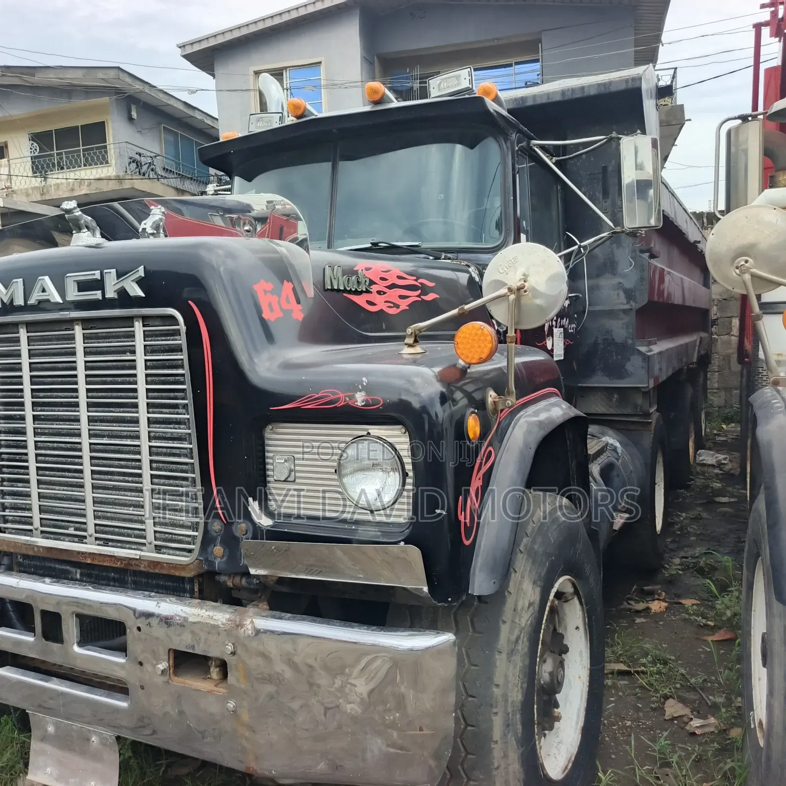 Mack R Model Tipper 12 Tyre 24 Valve Tokunbo With Custom Pap