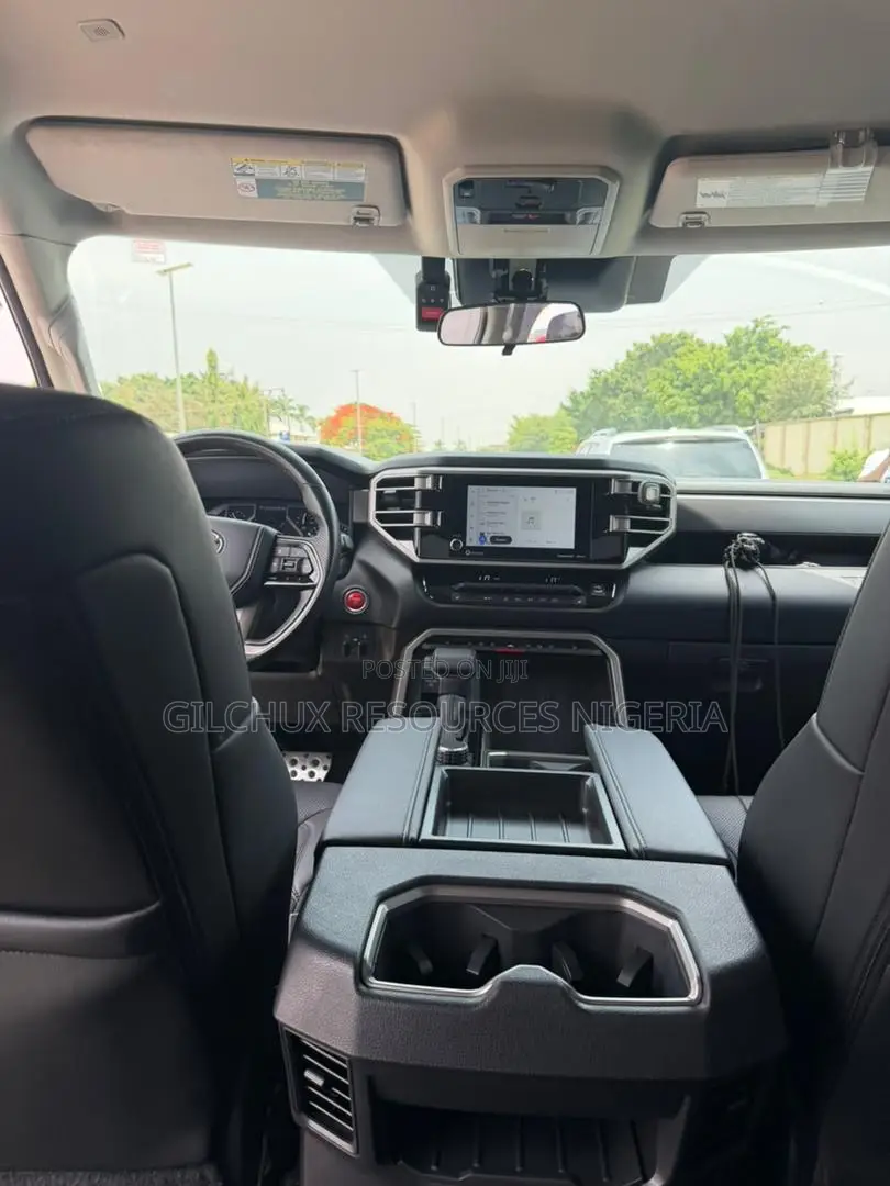 Toyota Tundra 2022 Green