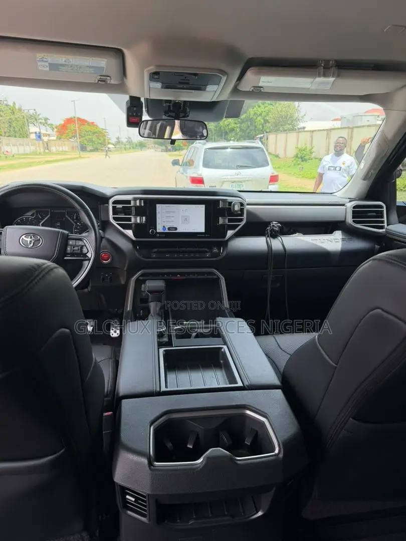 Toyota Tundra 2022 Green