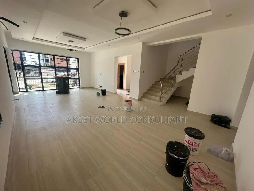 4bdrm Duplex in Ogudu Gra for rent