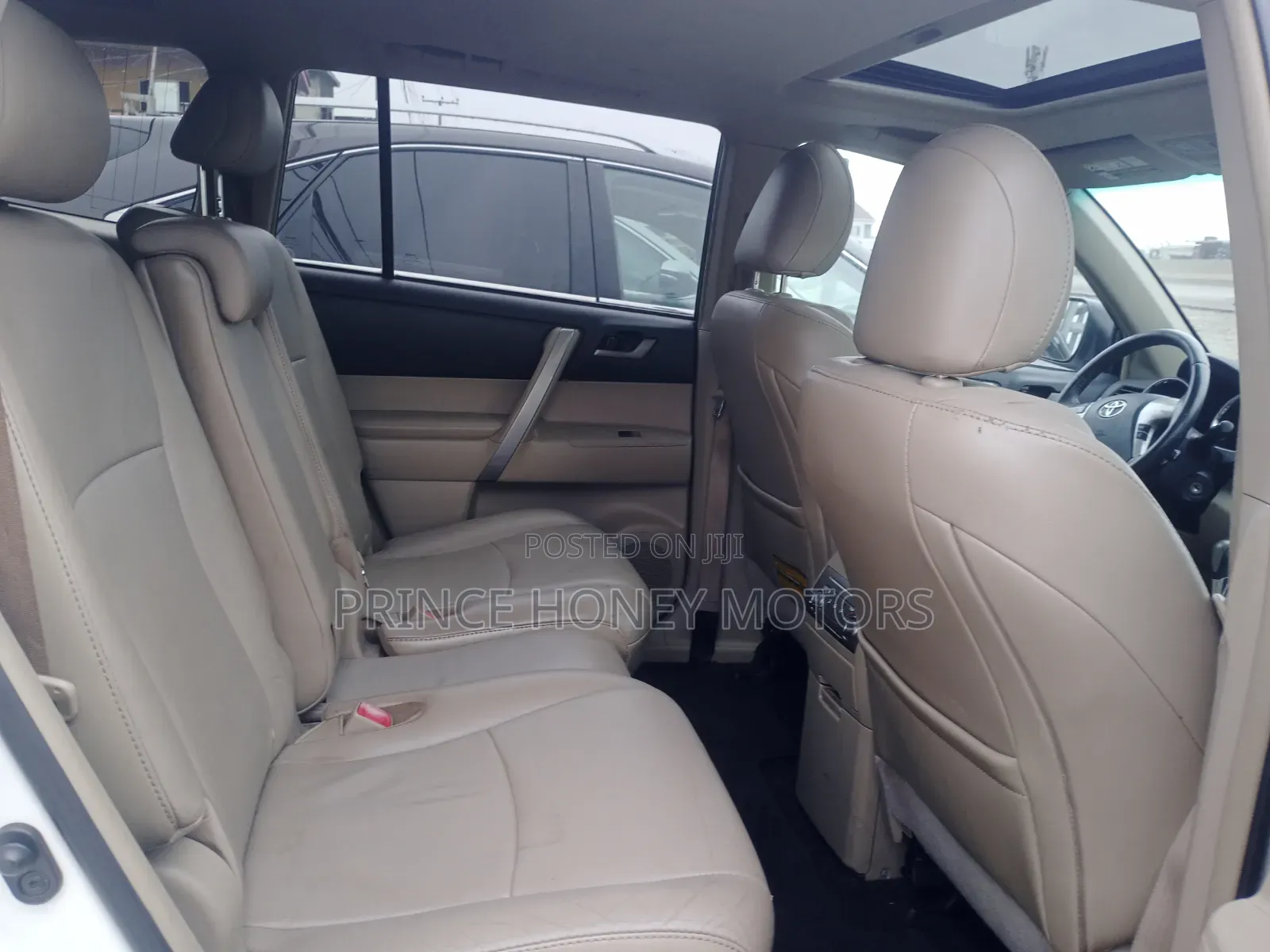 Toyota Highlander LE 4x2 (2.7L 4cyl 6A) 2017 Silver
