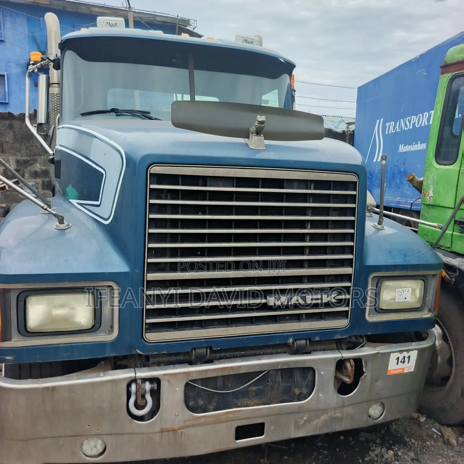 Mack Ch Trailer Heard Tokunbo With Custom Paper