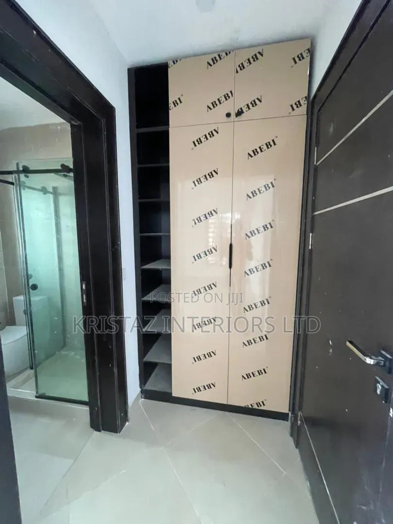 4bdrm Apartment in Ikate for sale