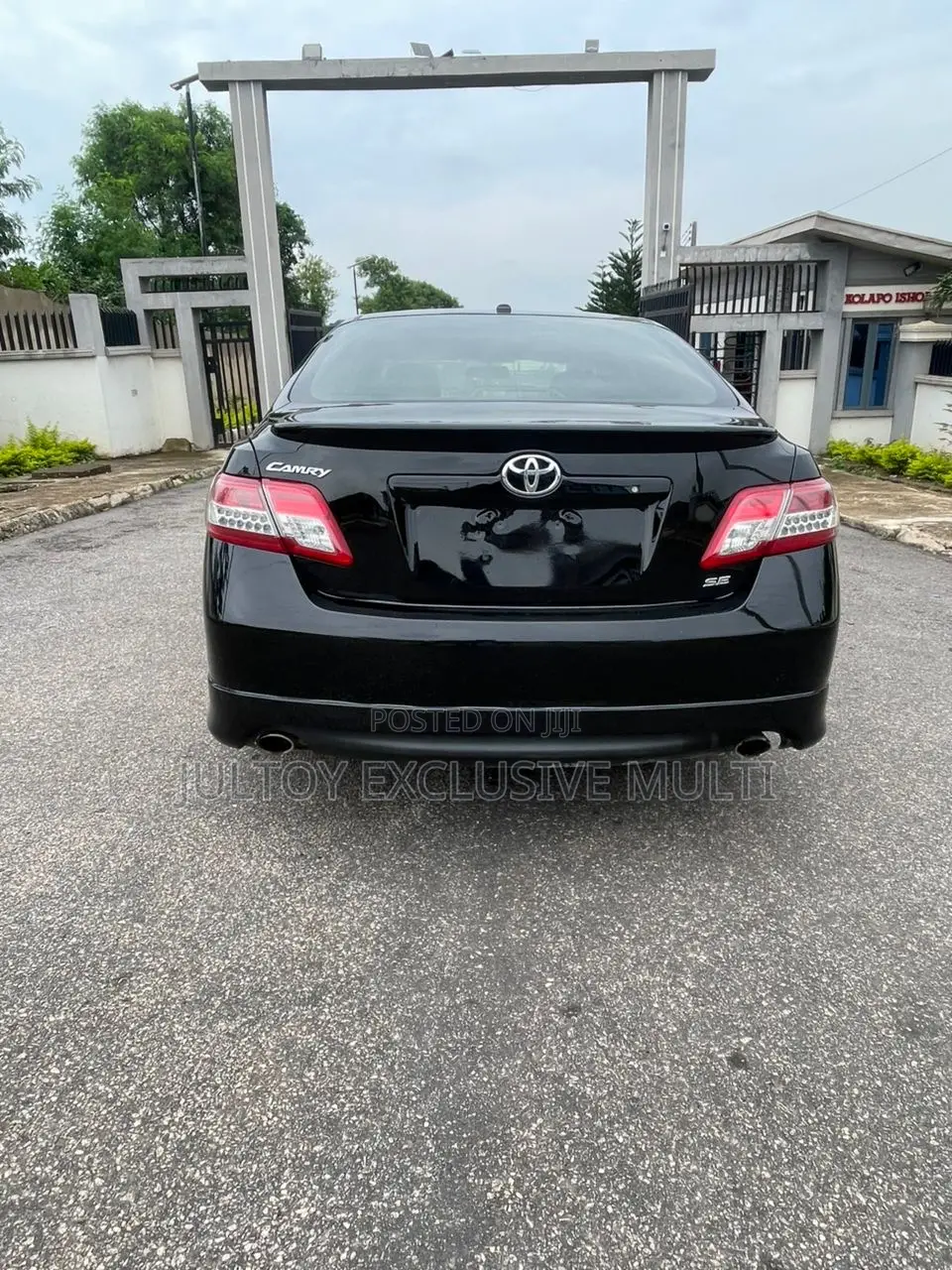 Toyota Camry SE 4dr Sedan (2.5L 4cyl 6A) 2011 Black