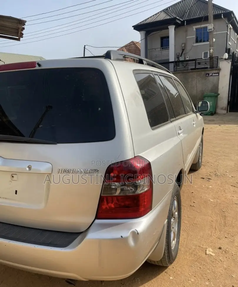 Toyota Highlander 2005 Silver