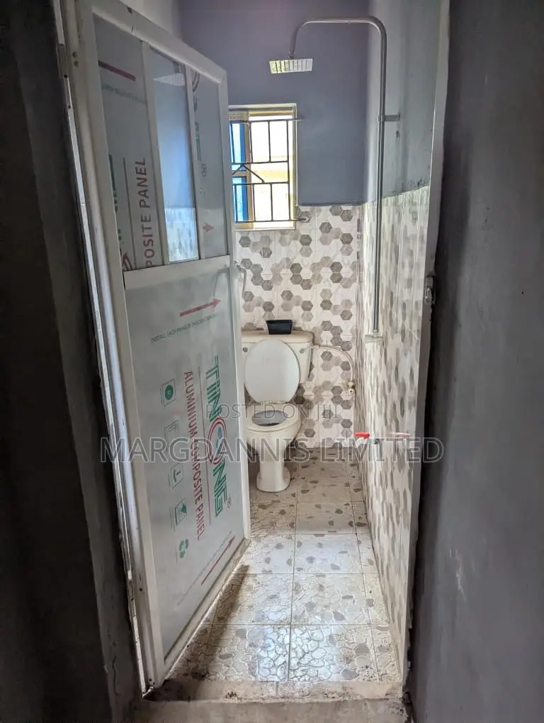 1bdrm Block of Flats in Igbe, Igbogbo for rent