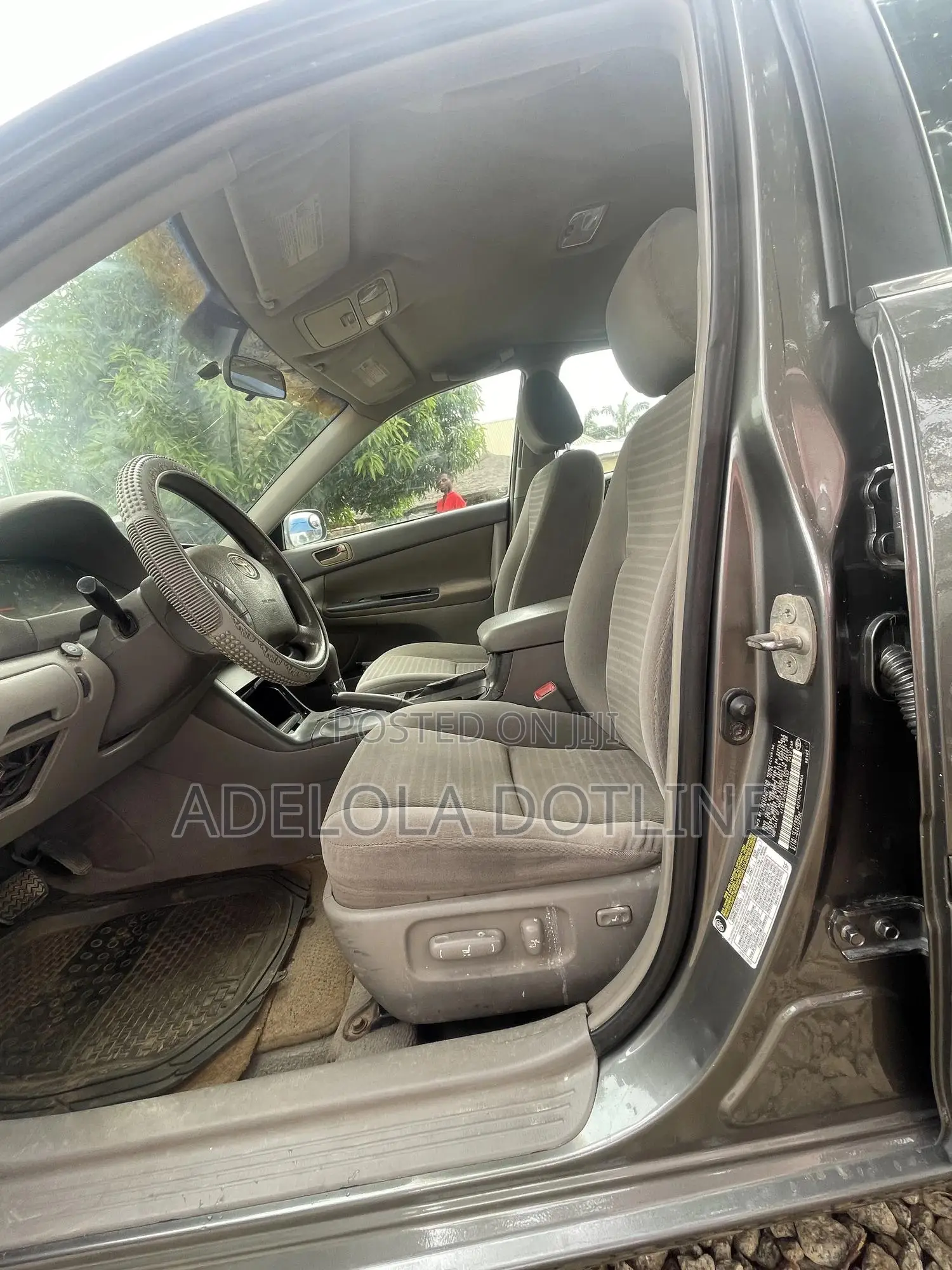 Toyota Camry LE 4dr Sedan (2.4L 4cyl 5A) 2005 Gray