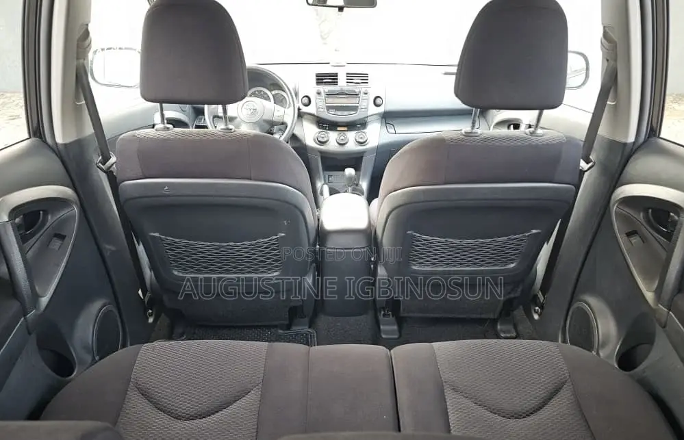 Toyota RAV4 2010 Black