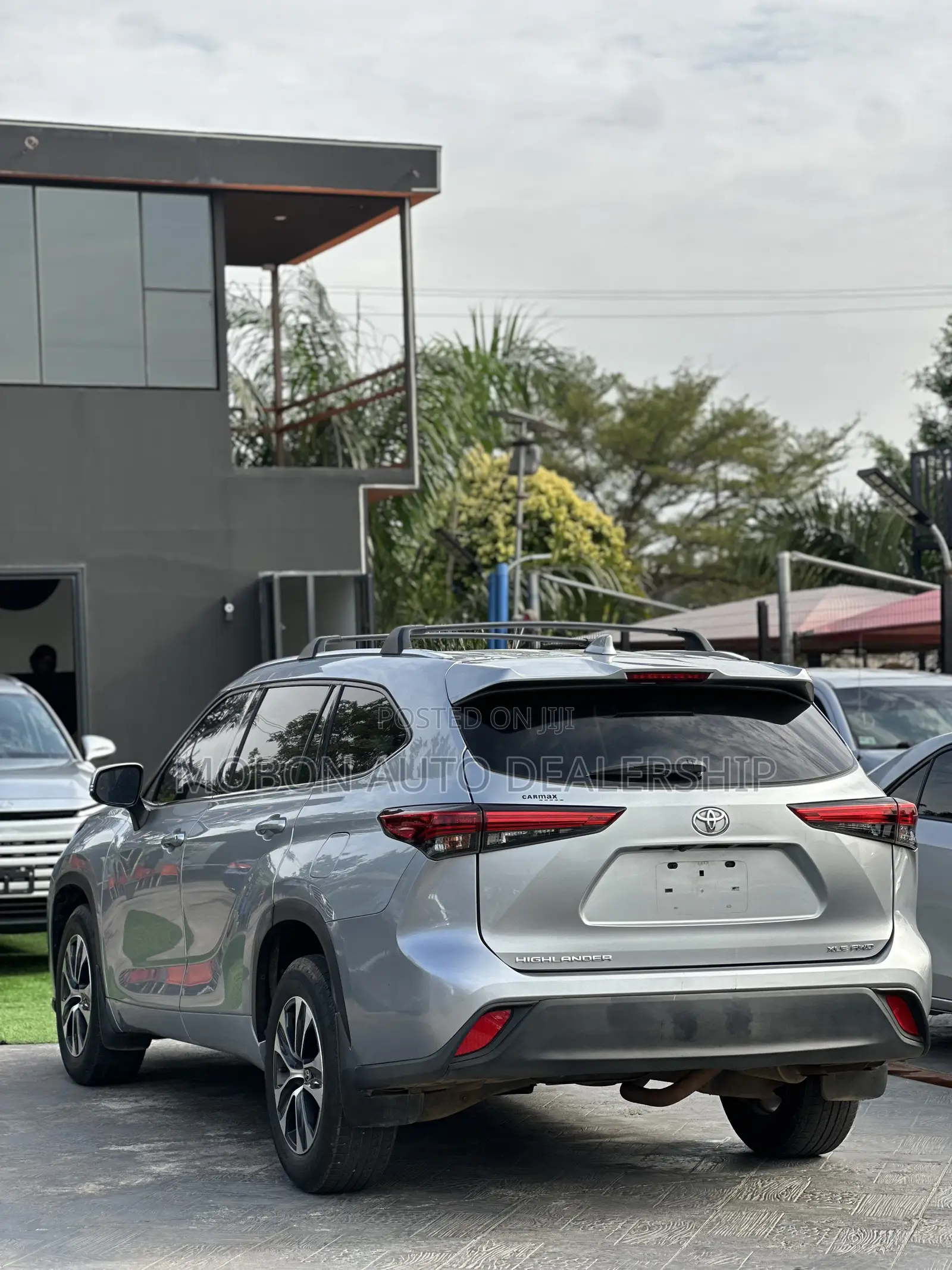 Toyota Highlander XLE 2021