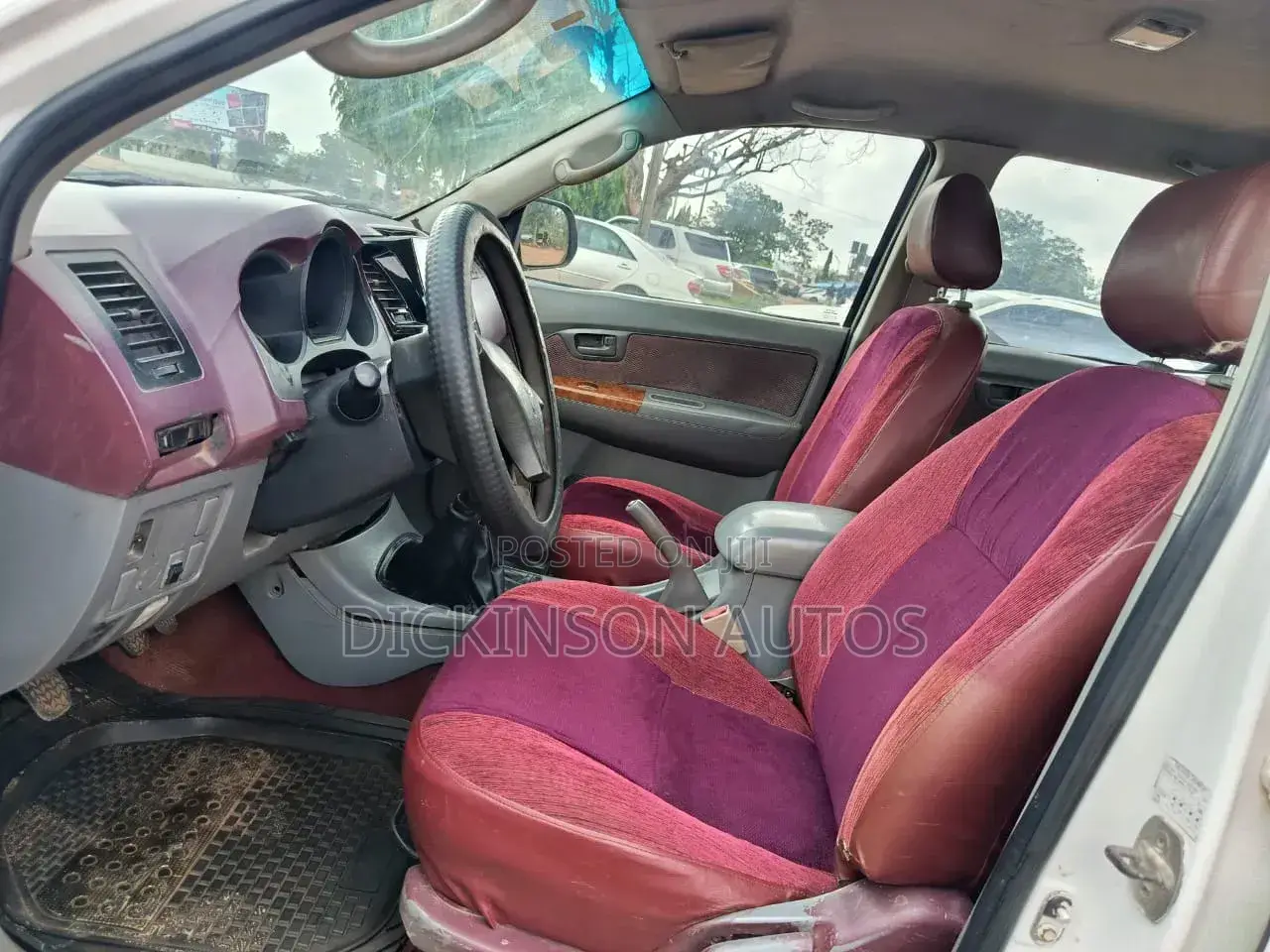 Toyota Hilux 2.5 D-4D 4X4 SRX 2010 White