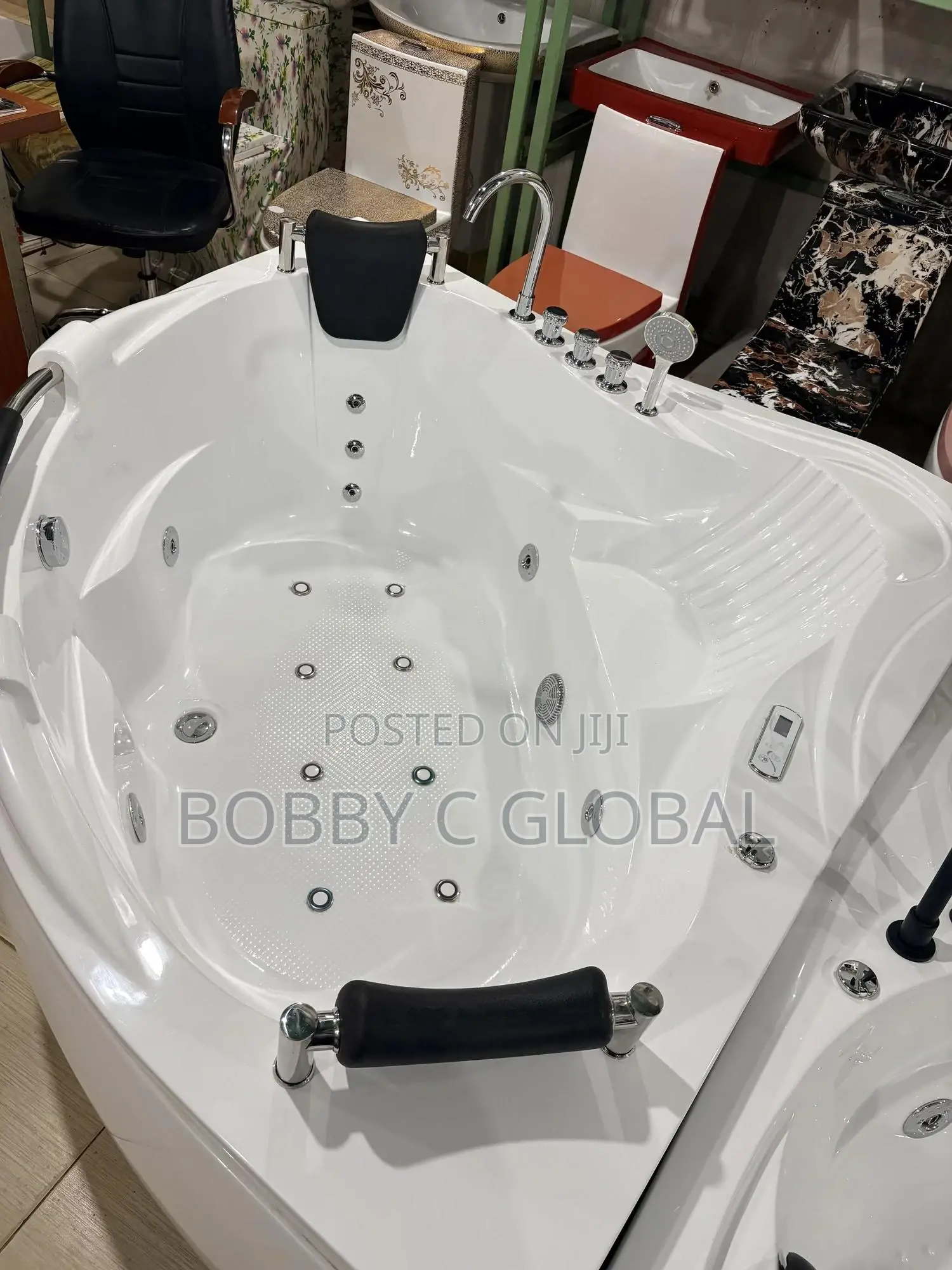 Angel Shaped Jacuzzi