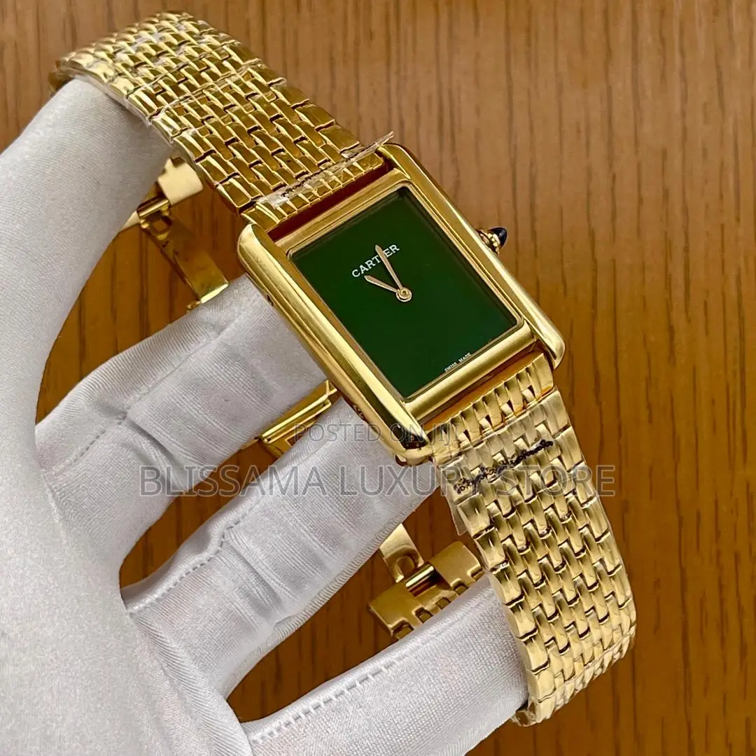 Cartier Chain/Leather Luxury Wristwatch –Stylish, Durable Classy