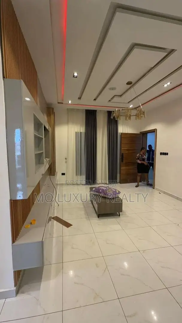 Furnished 2bdrm Apartment in Ikate-Elegushi for rent