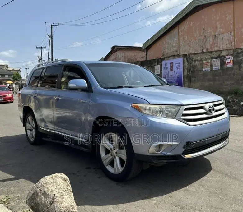 Toyota Highlander 2013 Blue
