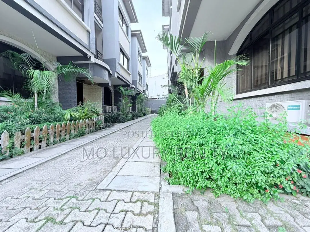 4bdrm Townhouse / Terrace in Victoria Island for rent