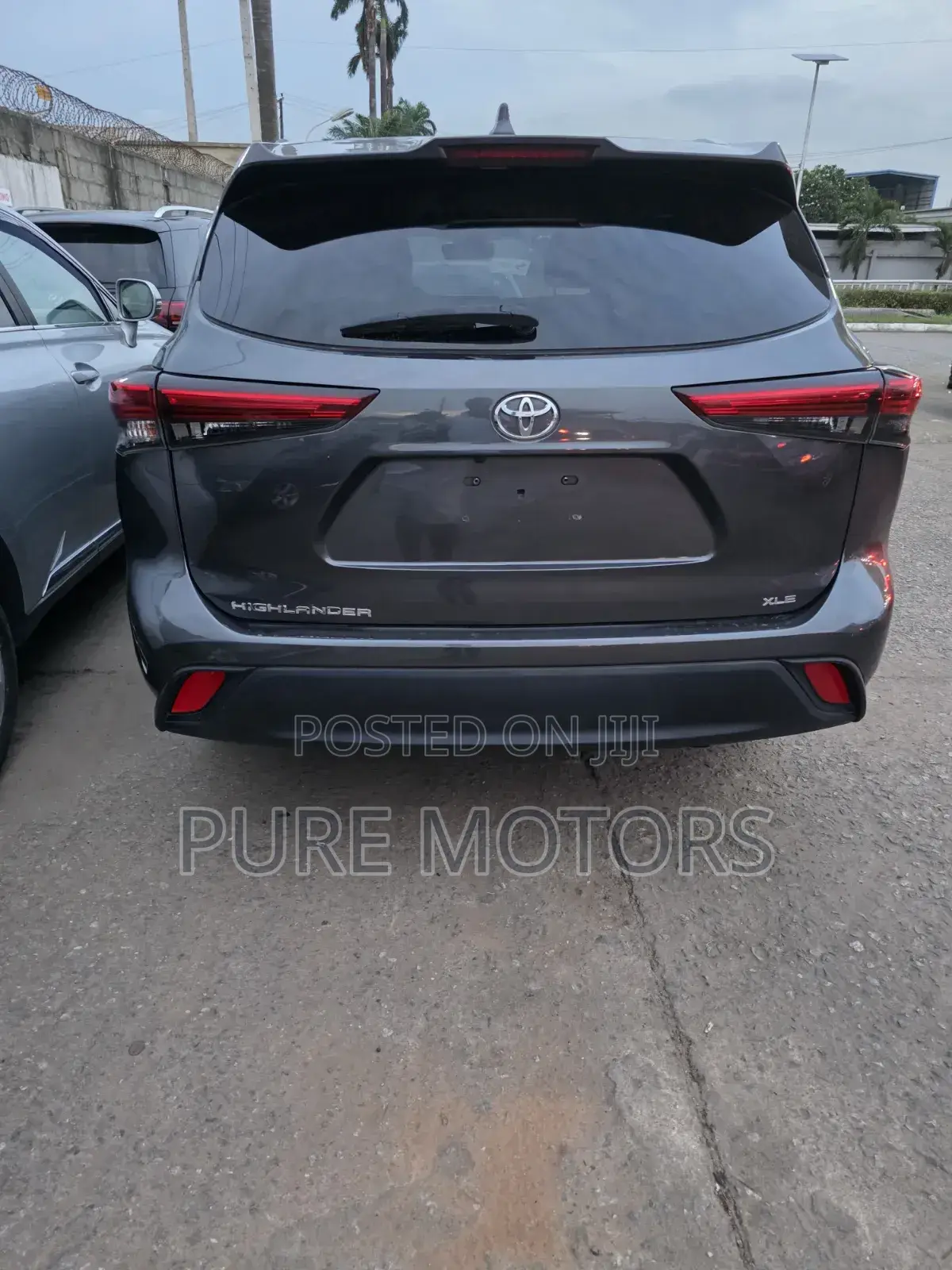 Toyota Highlander 2021 Gray