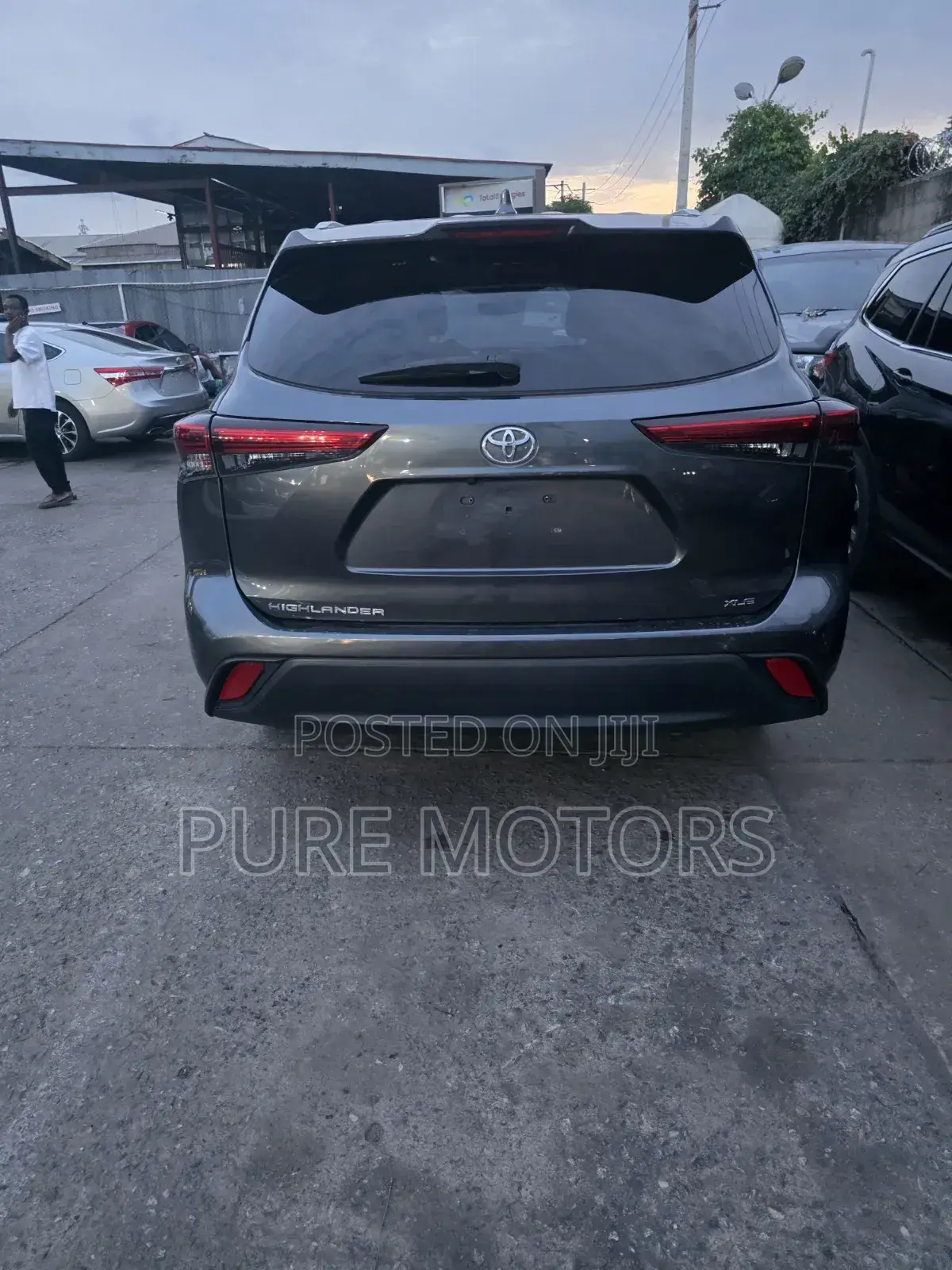 Toyota Highlander 2021 Gray