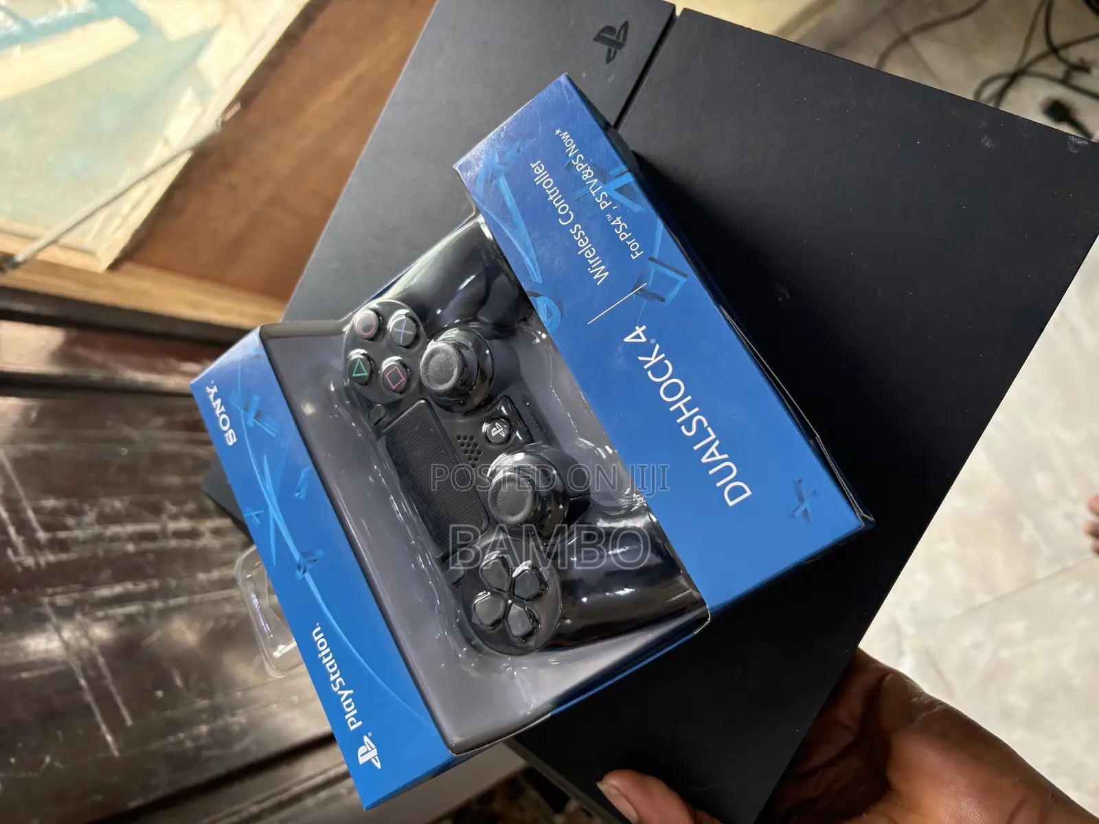 Ps4 With 1 Pad 8 Games (500gb)